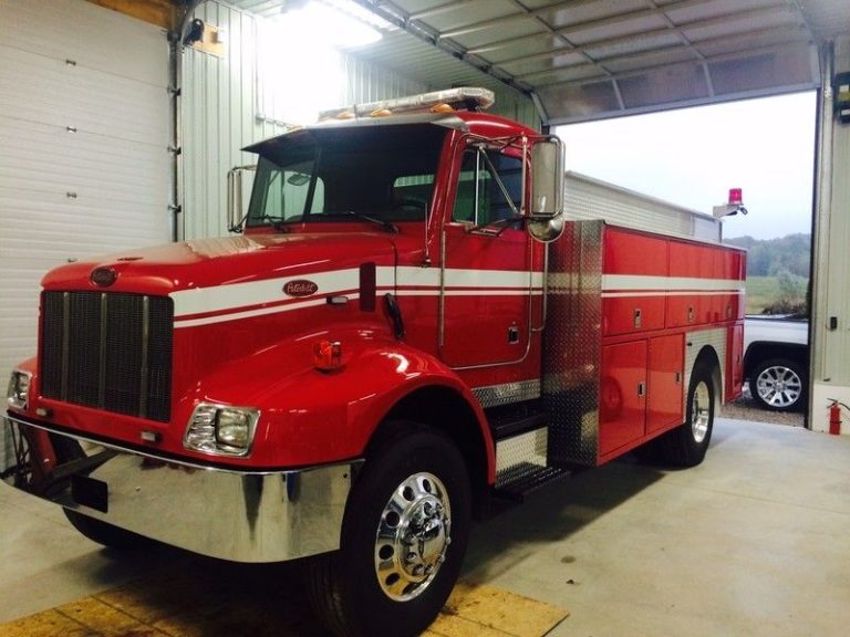 2004 Peterbuilt 330 Tanker 2000 Gal. (T1022) | Fenton Fire